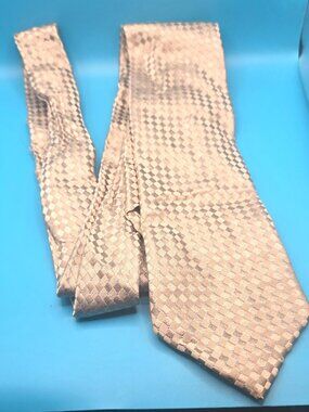 Donald J Trump Signature Collection Beige & Gold Gingham Pattern 100% Silk Tie